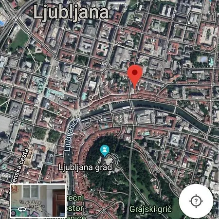 Central Bridge Ostello